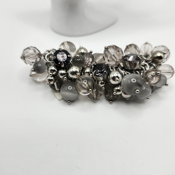 Smokey quartz & rhinestone cha cha bracelet with clasp.  Subtle but pretty! - Picture 3 of 4